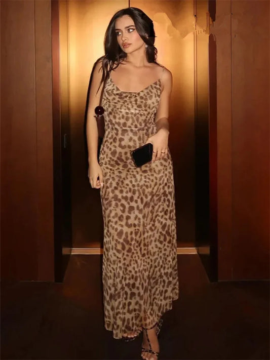Sasha – Robe “Wild Grace”